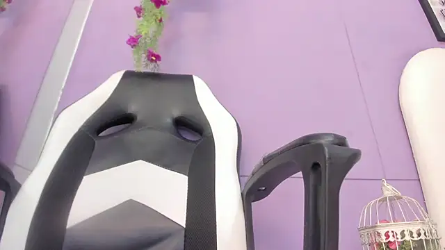 Snapshot of luna_bradley_ chatting on 23, 2, 2026 luna bradley online show from 23, 2, 2026