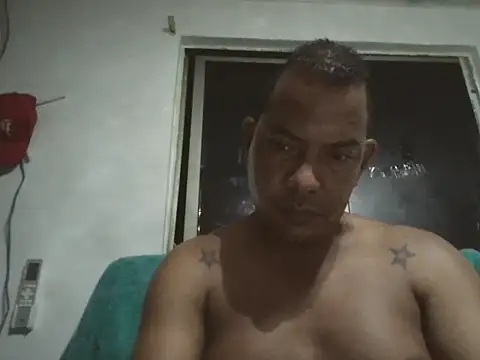 Snapshot of Quillero18 chatting on 1, 6, 2026 Quillero18 online show from 1, 6, 2026
