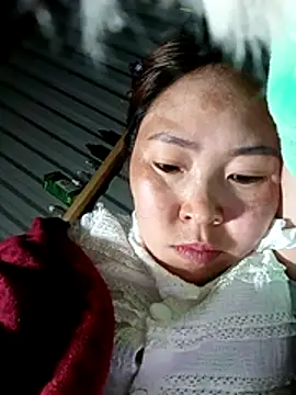 Yiyoongg online show from 11, 3, 2026