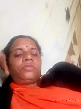 Snapshot of Anitarakkoli chatting on 13, 5, 2026 Anitarakkoli online show from 13, 5, 2026