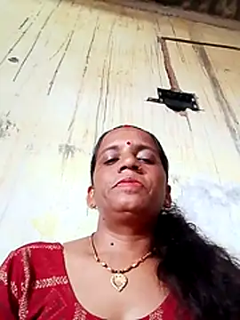 Snapshot of Anitarakkoli chatting on 20, 5, 2026 Anitarakkoli online show from 20, 5, 2026