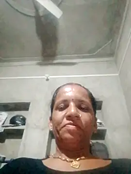 Snapshot of Anitarakkoli chatting on 27, 5, 2026 Anitarakkoli online show from 27, 5, 2026
