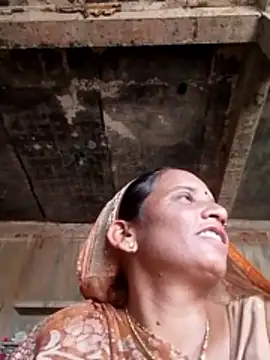 Snapshot of Anitarakkoli chatting on 28, 5, 2026 Anitarakkoli online show from 28, 5, 2026