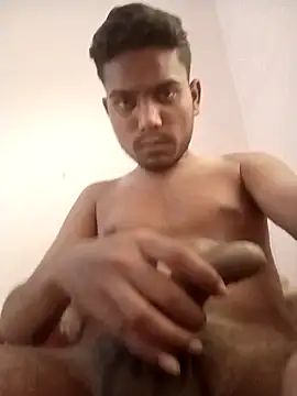 Snapshot of maharashtra_boy_mh19 chatting on 24, 4, 2026 maharashtra boy mh19 online show from 24, 4, 2026