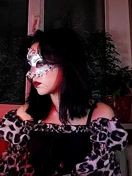 Diamond Doll love online show from 11, 2, 2026