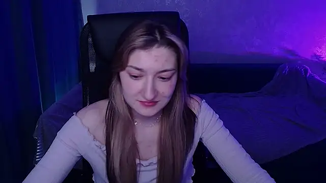 Snapshot of RosieGloom chatting on 3, 6, 2026 RosieGloom online show from 3, 6, 2026