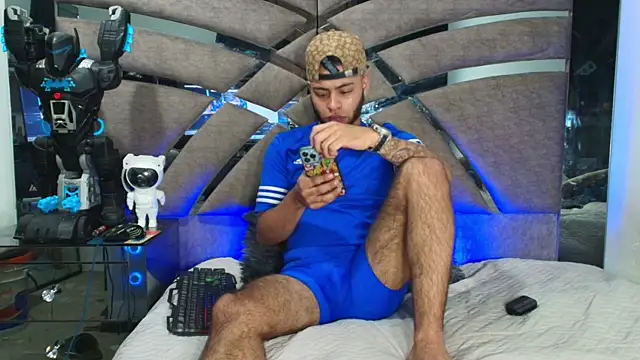 Xanderstone00 online show from 12, 6, 2026