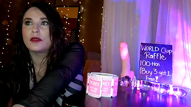 Snapshot of VelvetBrunetteXo chatting on 29, 6, 2026 VelvetBrunetteXo online show from 29, 6, 2026