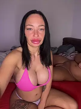 Snapshot of SaraHotDiamond_xoxo chatting on 5, 5, 2026 SaraHotDiamond xoxo online show from 5, 5, 2026