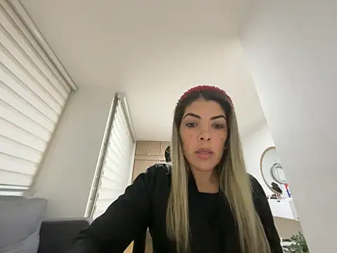 Encantadora Eva online show from 12, 2, 2026