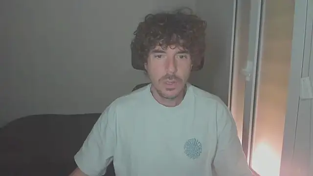 Snapshot of joaquin420_hot chatting on 15, 2, 2026 joaquin420 hot online show from 15, 2, 2026