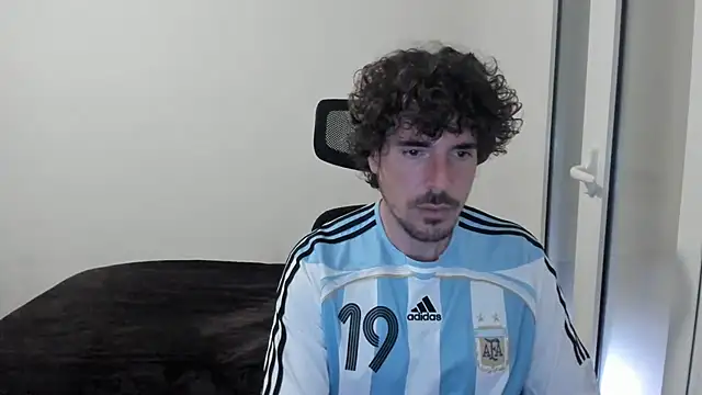 Snapshot of joaquin420_hot chatting on 23, 2, 2026 joaquin420 hot online show from 23, 2, 2026