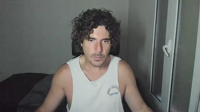 Snapshot of joaquin420_hot chatting on 19, 4, 2026 joaquin420 hot online show from 19, 4, 2026