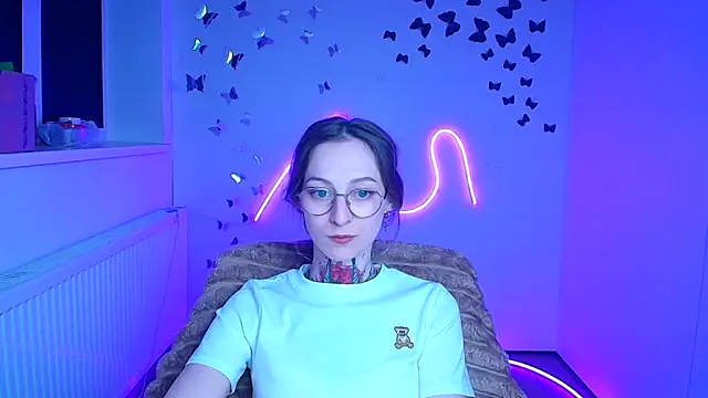 Esmi Winter online show from 22, 3, 2026