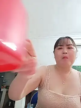 Kee-kimlee online show from 18, 5, 2026