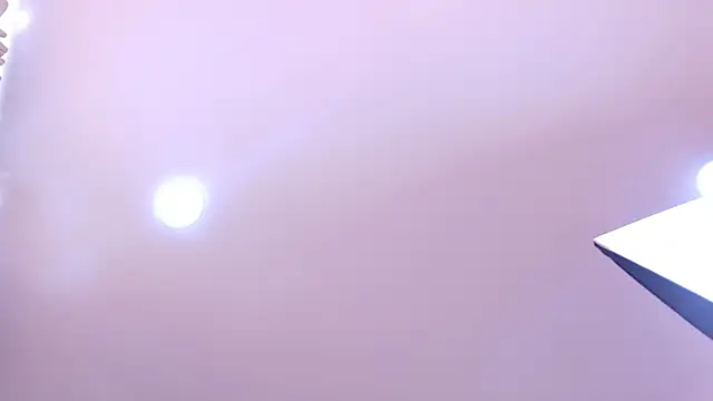 Snapshot of SaraLugo chatting on 27, 4, 2026 SaraLugo online show from 27, 4, 2026