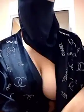 Snapshot of -Marmar- chatting on 5, 4, 2026 -Marmar- online show from 5, 4, 2026