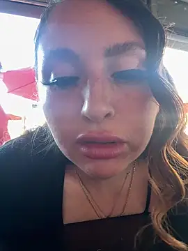 Snapshot of milaveyyy chatting on 23, 2, 2026 milaveyyy online show from 23, 2, 2026