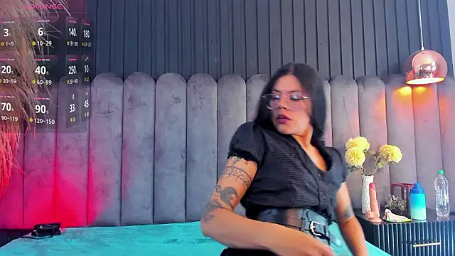 Lanadelrey 1 online show from 6, 3, 2026