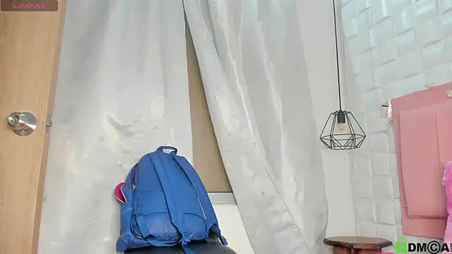 Snapshot of _Victoria_milf_ chatting on 27, 5, 2026 Victoria milf online show from 27, 5, 2026