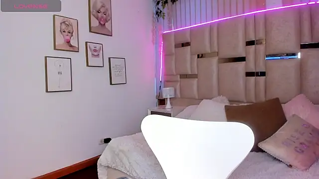 Snapshot of Maya-jhons chatting on 17, 2, 2026 Maya-jhons online show from 17, 2, 2026