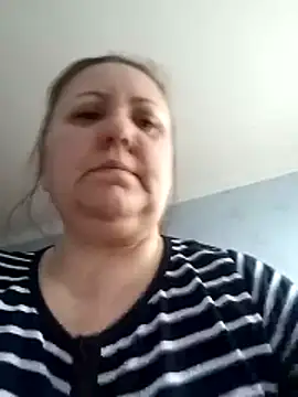 LockyCharm111 online show from 13, 2, 2026