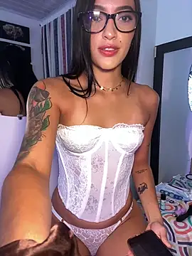 ValeriaMarquez online show from 18, 2, 2026