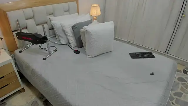 Bunny Blush1 online show from 13, 4, 2026