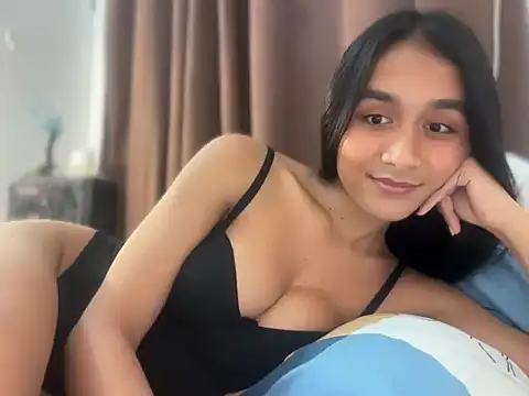 Ur ts morenaxx online show from 3, 6, 2026