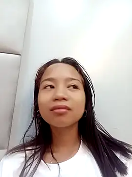 Snapshot of Asianpinay_Skinny1818 chatting on 20, 4, 2026 Asianpinay Skinny1818 online show from 20, 4, 2026