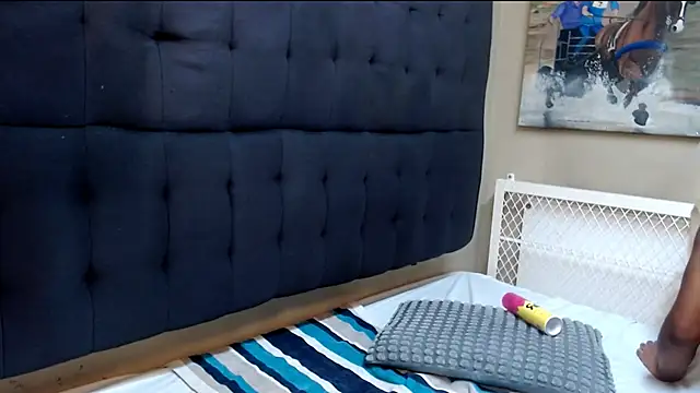 BigBunSquirt online show from 10, 4, 2026