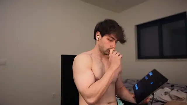 Snapshot of Leo_Justin25 chatting on 2, 3, 2026 Leo Justin25 online show from 2, 3, 2026