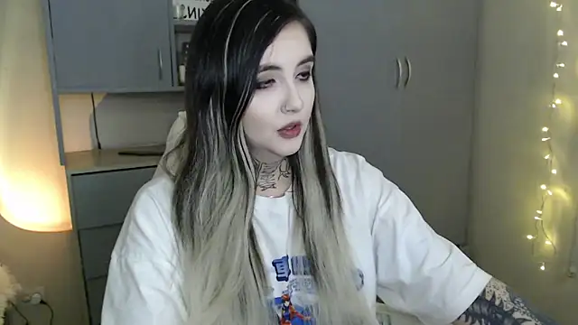 Rin Tozier online show from 17, 2, 2026