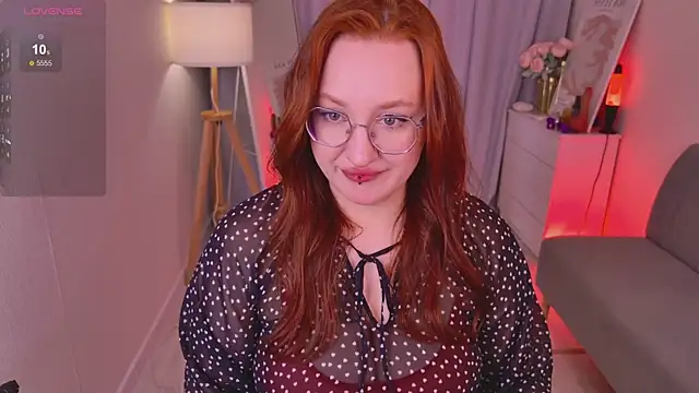 Snapshot of SpicyFox_ chatting on 8, 3, 2026 SpicyFox online show from 8, 3, 2026