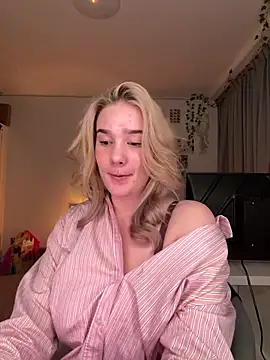 SexyVeloura online show from 5, 3, 2026