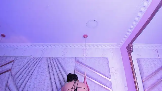 CloheBell online show from 8, 3, 2026