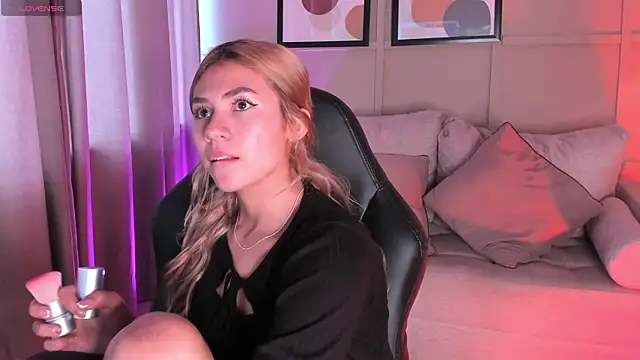 Chris Velvett online show from 25, 3, 2026