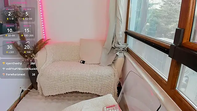 EvaK  online show from 9, 4, 2026