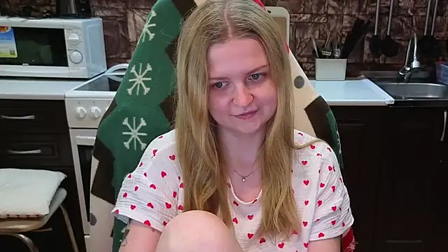 Snapshot of AnitaXVine chatting on 13, 7, 2026 AnitaXVine online show from 13, 7, 2026