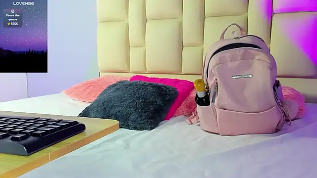 Snapshot of Zaphiro__Sky chatting on 28, 2, 2026 Zaphiro Sky online show from 28, 2, 2026