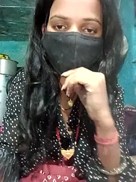 Snapshot of Desi_Couple_P chatting on 18, 4, 2026 Desi Couple P online show from 18, 4, 2026