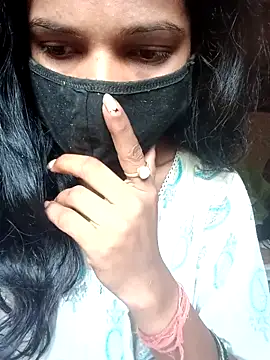 Snapshot of Desi_Couple_P chatting on 29, 4, 2026 Desi Couple P online show from 29, 4, 2026