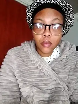 Snapshot of ShantelBootyBoobs chatting on 5, 7, 2026 ShantelBootyBoobs online show from 5, 7, 2026