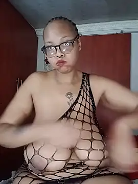 Snapshot of ShantelBootyBoobs chatting on 17, 7, 2026 ShantelBootyBoobs online show from 17, 7, 2026