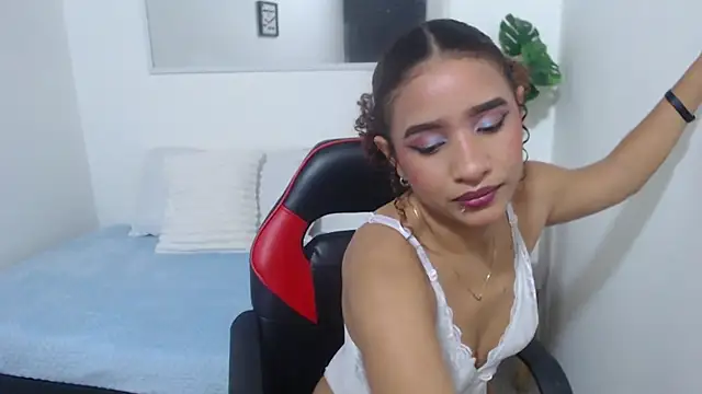 Snapshot of Alice_Grinnerk chatting on 18, 2, 2026 Alice Grinnerk online show from 18, 2, 2026