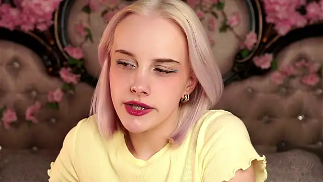 Snapshot of KirstinMcgeady chatting on 15, 3, 2026 KirstinMcgeady online show from 15, 3, 2026