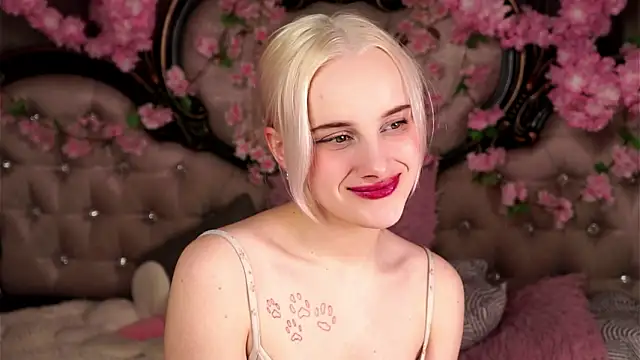 Snapshot of KirstinMcgeady chatting on 17, 3, 2026 KirstinMcgeady online show from 17, 3, 2026