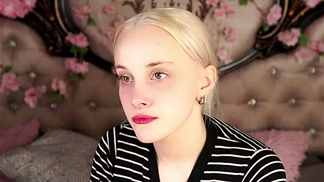 Snapshot of KirstinMcgeady chatting on 18, 3, 2026 KirstinMcgeady online show from 18, 3, 2026