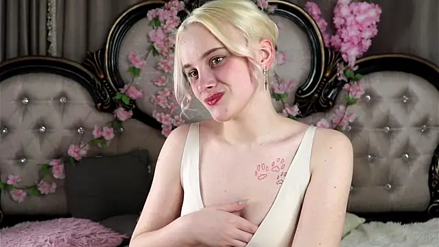 Snapshot of KirstinMcgeady chatting on 28, 3, 2026 KirstinMcgeady online show from 28, 3, 2026