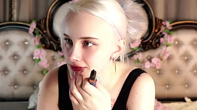Snapshot of KirstinMcgeady chatting on 21, 4, 2026 KirstinMcgeady online show from 21, 4, 2026
